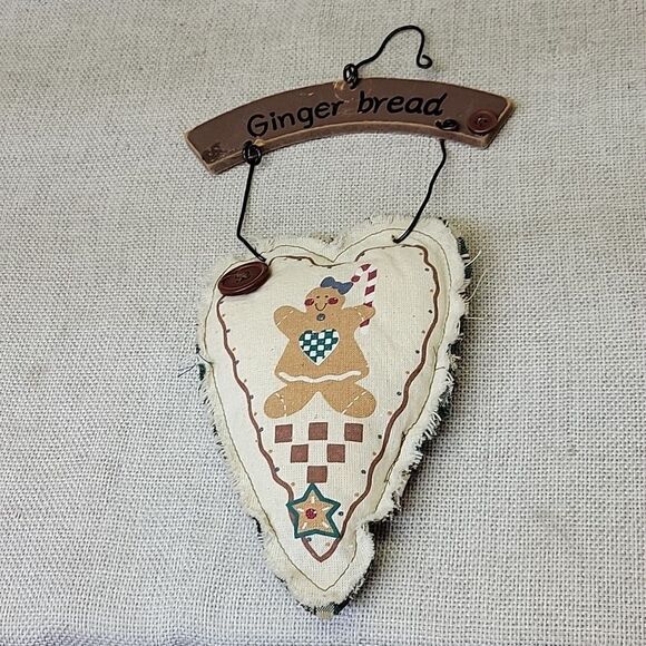 Vtg. Gingerbread baker's bundle: Cookie pans, cookie cutters, figures, 2 plates - Picture 3 of 13